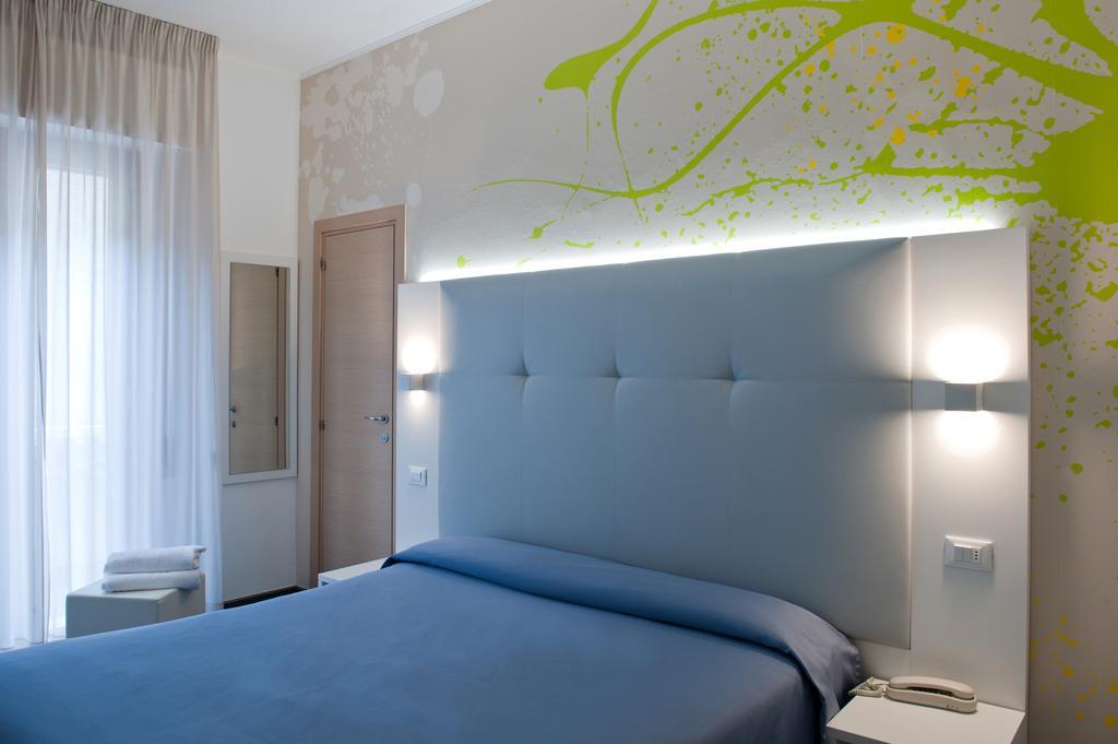 Hotel Europa Купра Маритима Екстериор снимка
