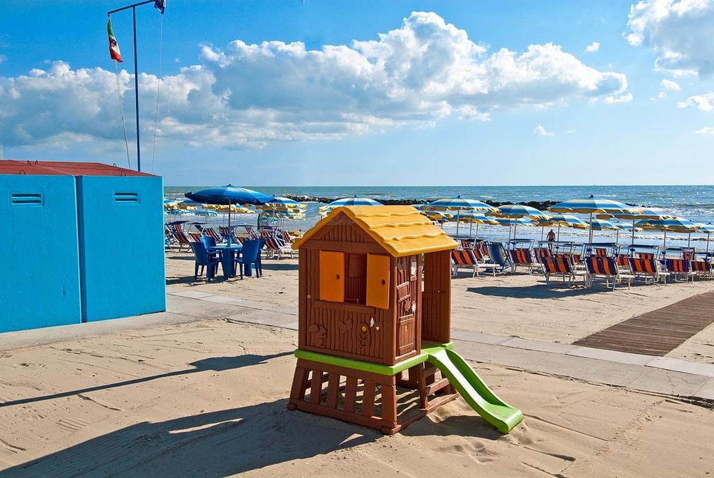 Hotel Europa Купра Маритима Екстериор снимка